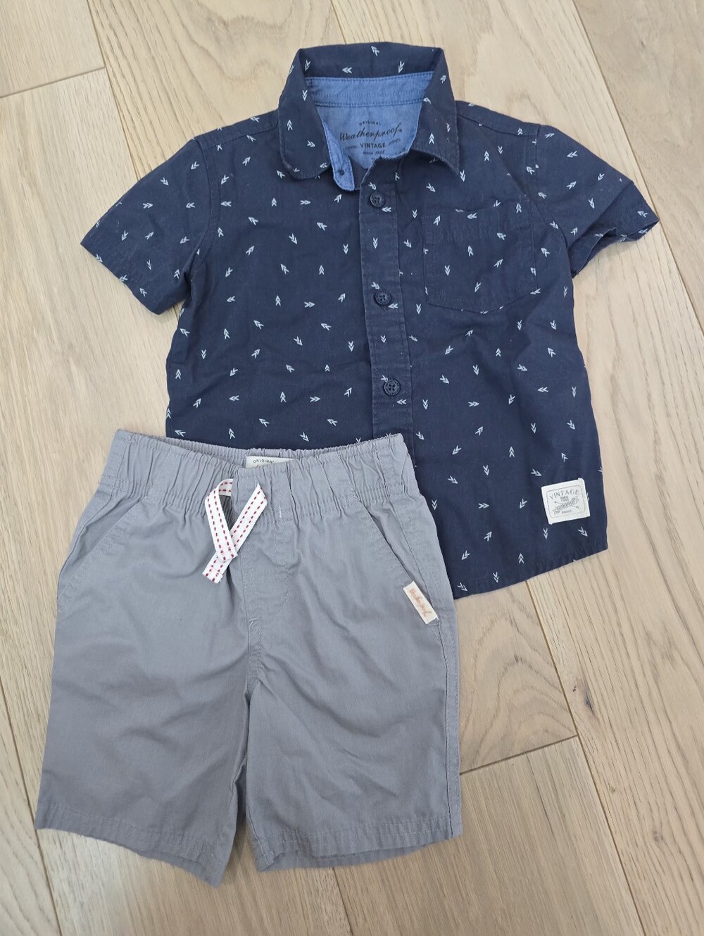 GUC Boys Navy Short-Sleeve Shirt & Gray Pull-On Shorts Set 2T